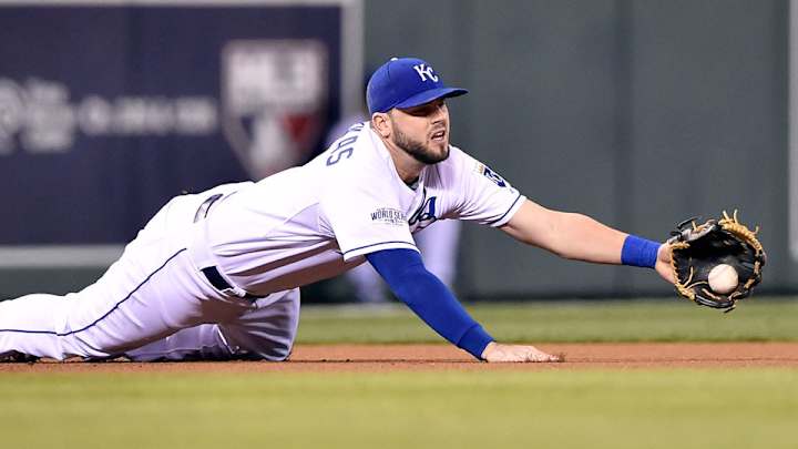Royals, third baseman Mike Moustakas agree to one-year deal