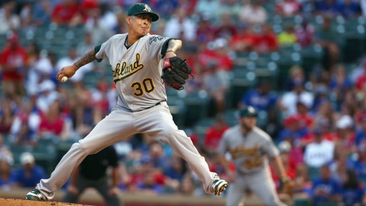 Blue Jays trade Liam Hendriks to Athletics for Jesse Chavez