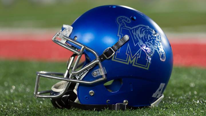 Lions assistant Ryan Silverfield to become OL coach at Memphis Lions assistant Ryan Silverfield to become OL coach at Memphis