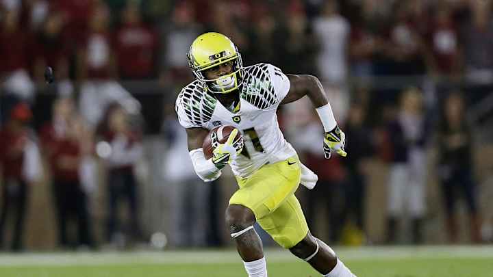 Oregon WR Addison watches QB drama as he makes comeback Oregon WR Addison watches QB drama as he makes comeback