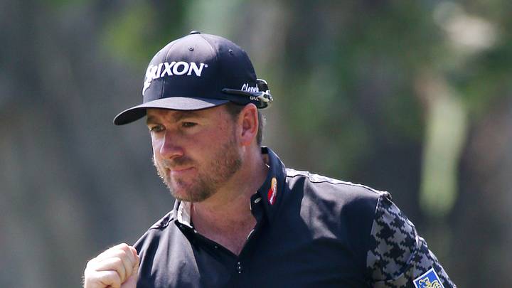 Graeme McDowell takes 1-shot lead in Mexico