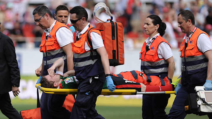 Athletic Bilbao's Iker Muniain tears ACL, out for rest of the season