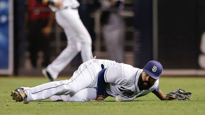 Gyorko's 2-out single in 9th lifts Padres over Giants 5-4