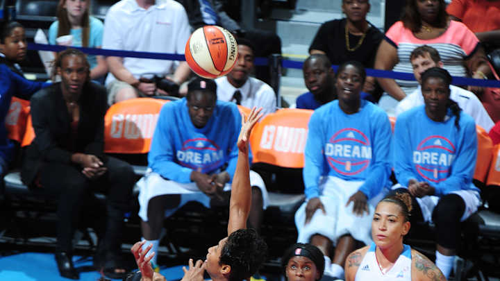 McCoughtry scores 32 in Dream's 84-76 win over Liberty