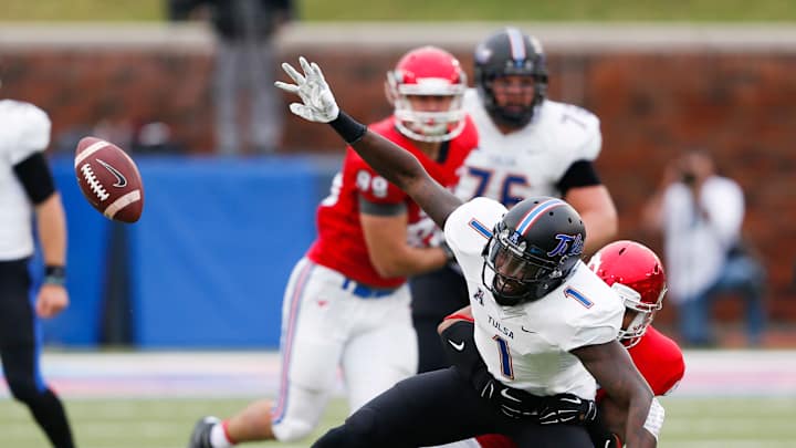 Brewer, Langer lead Tulsa over SMU 40-31 Brewer, Langer lead Tulsa over SMU 40-31