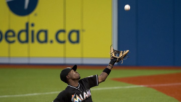 Encarnacion hits game-winning homer, Jays beat Marlins 4-3