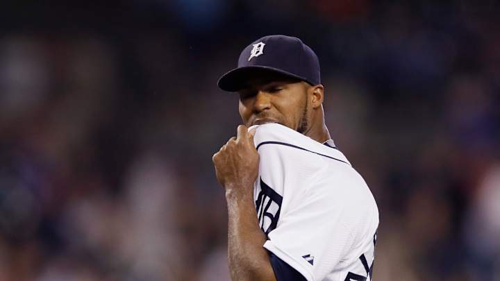 Coghlan, Montero homer as Cubs pound Tigers, 12-3