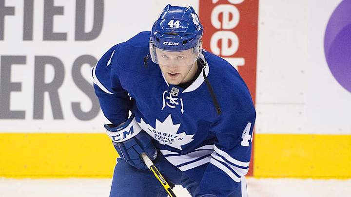 Watch: Toronto's Morgan Rielly impeded on breakaway by referee