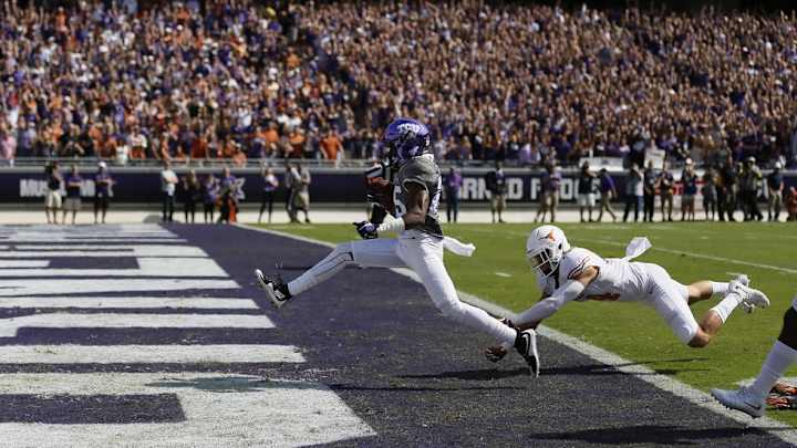 Campus Clicks: Bad weekend for refs, Texas DB retweets during halftime