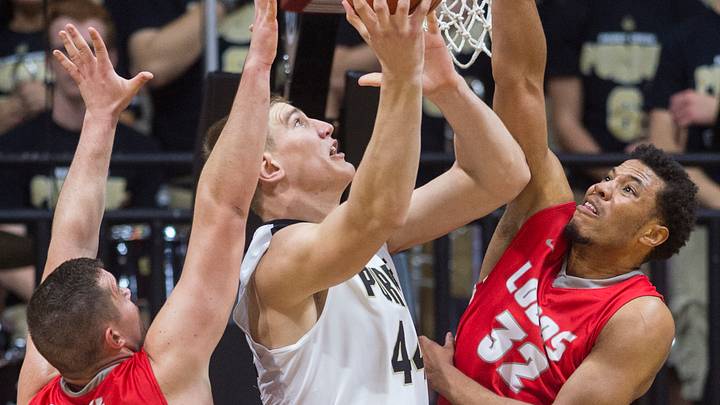 7-footers lead No. 11 Purdue over New Mexico 70-58 7-footers lead No. 11 Purdue over New Mexico 70-58
