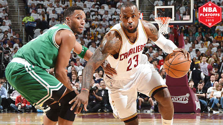 LeBron James shows why he's the NBA's best closer in Game 2 victory