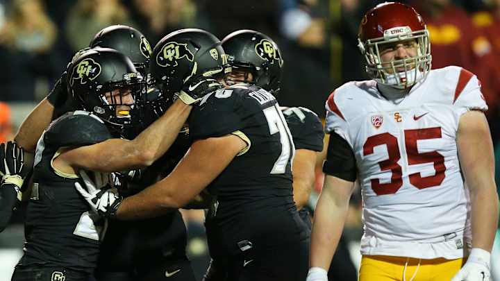 USC linebackers Cameron Smith, Lamar Dawson out for season USC linebackers Cameron Smith, Lamar Dawson out for season