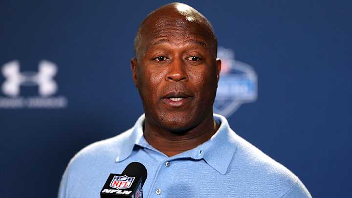 Bucs have a favorite for No. 1 pick, but keeping 'all options on the table'