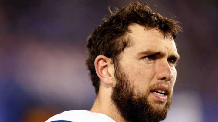 Andrew Luck look-alike attends Patriots game