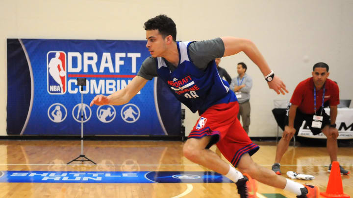 Celtics' Stevens finally gets shot to coach NCAA hero Hunter