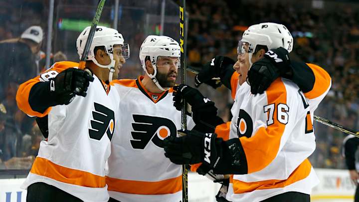 Giroux's OT goal lifts Flyers to 5-4 comeback over Bruins Giroux's OT goal lifts Flyers to 5-4 comeback over Bruins