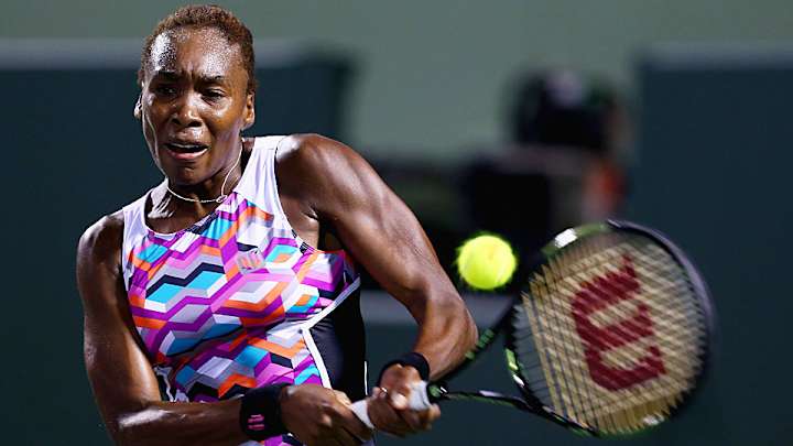 Suarez Navarro tops Venus Williams at Miami Open; Isner upsets Raonic