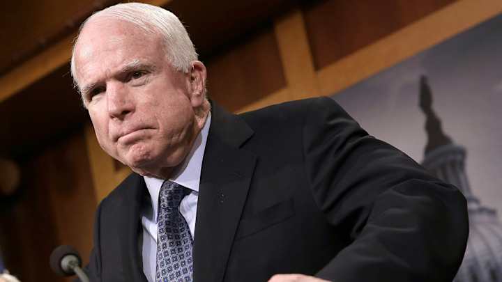 McCain, Christie criticize NFL teams for accepting military money