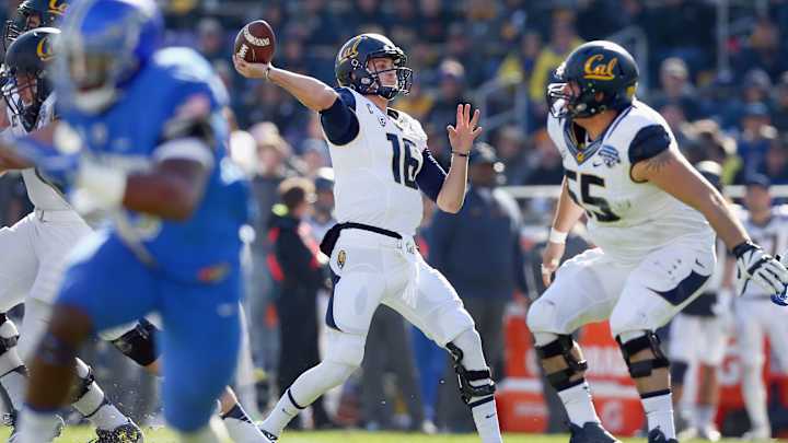 Cal’s Jared Goff sets Pac-12 single-season passing TD, yardage marks Cal’s Jared Goff sets Pac-12 single-season passing TD, yardage marks