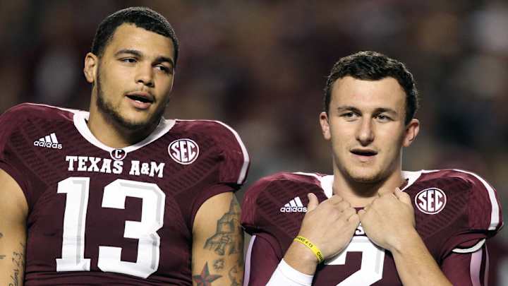 Mike Evans visits Texas A&M wearing Johnny Manziel jersey Mike Evans visits Texas A&M wearing Johnny Manziel jersey