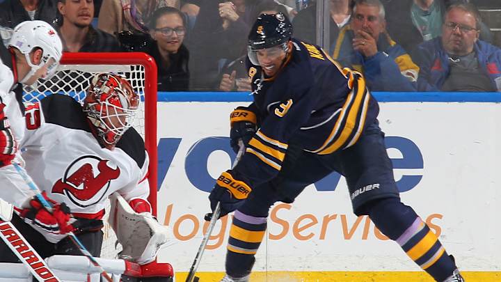 Sabres winger Evander Kane leaves game with leg injury Sabres winger Evander Kane leaves game with leg injury