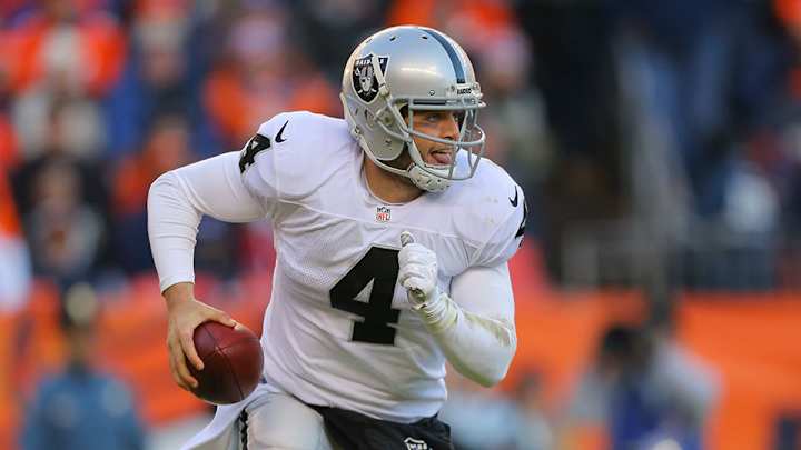Agent: Raiders quarterback Derek Carr doesn't need hand surgery
