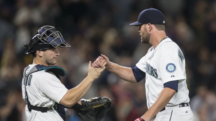 Mariners send C Zunino to Triple-A, call up C Hicks