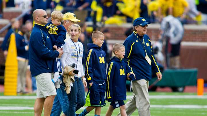 Chad Carr honored with moment of silence before The Game Chad Carr honored with moment of silence before The Game