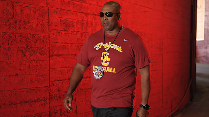 Ex-USC DL coach Chris Wilson has accepted same position at Missouri Ex-USC DL coach Chris Wilson has accepted same position at Missouri