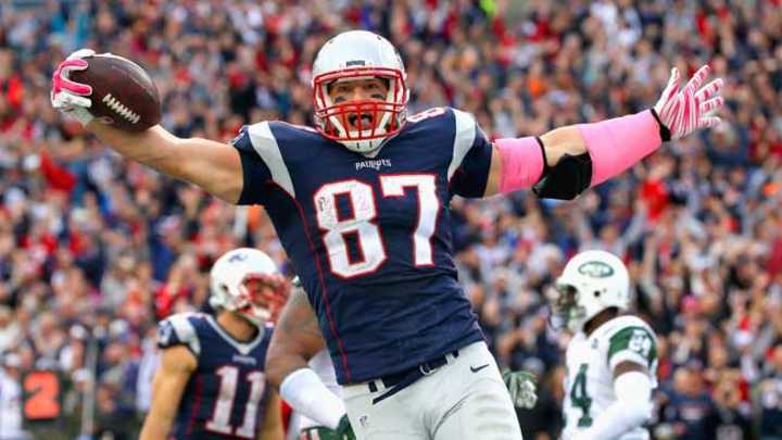 On Firings, Promotions and the Smartest Play