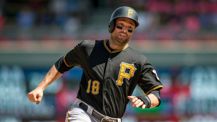 Neil Walker to wear dad's number 20 with Mets