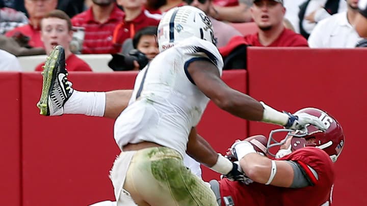 Watch: Alabama WR Richard Mullaney makes falling TD catch