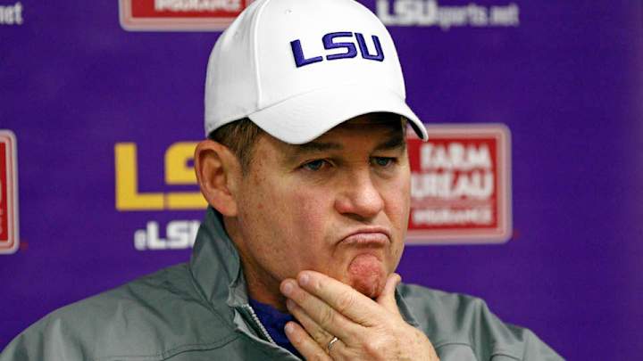 LSU coach Les Miles addresses job status at Monday press conference LSU coach Les Miles addresses job status at Monday press conference