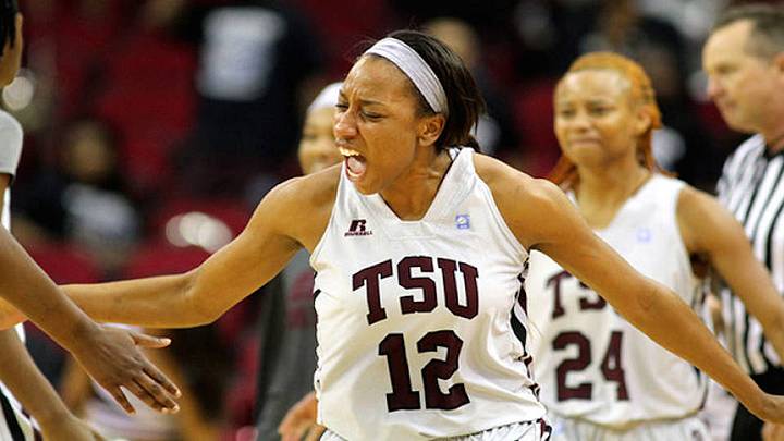 SWAC suspends 15 women's players for Southern-Texas Southern brawl SWAC suspends 15 women's players for Southern-Texas Southern brawl