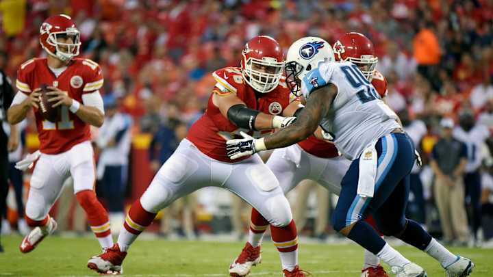 Chiefs' Duvernay-Tardif juggles med school, life in NFL Chiefs' Duvernay-Tardif juggles med school, life in NFL