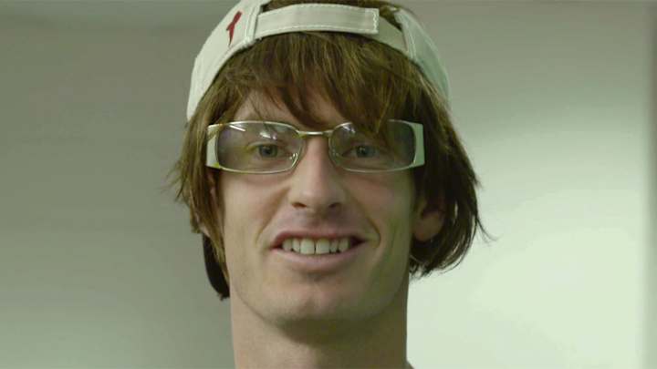 Watch: Andy Murray fools tennis fans as undercover ice cream salesman