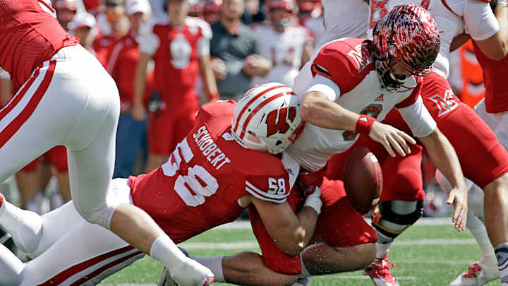 Biegel, Schobert make for OLB odd couple at No. 22 Wisconsin