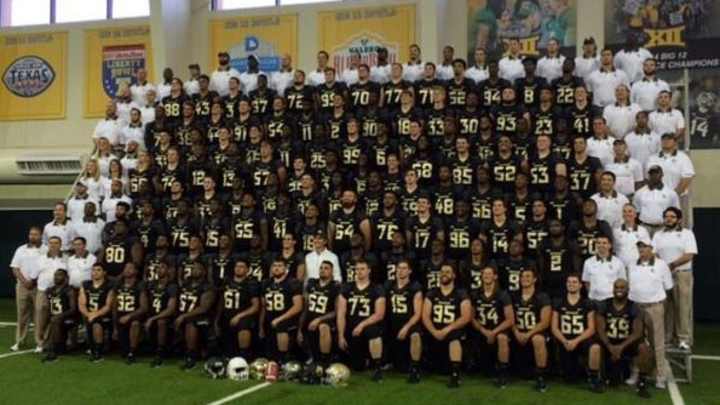 Baylor is probably trolling TCU in its team photo