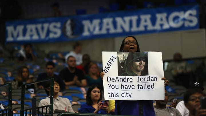 Watch: Mavericks fans boo DeAndre Jordan during pregame introductions