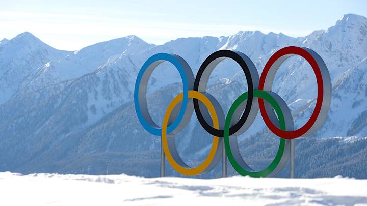 Russia says it foiled suicide bomb plot before Sochi Olympics