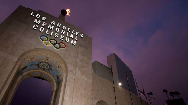 USC announces plans for $270 million Coliseum renovation