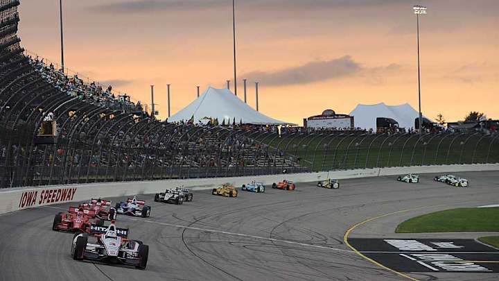 Helio Castroneves: Time's getting tight but IndyCar title is still in sight