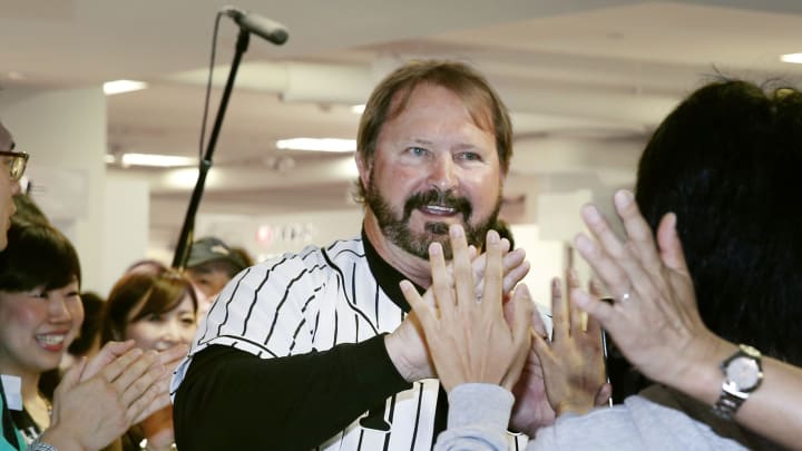 Bass returns to Japan to mark Hanshin anniversary Bass returns to Japan to mark Hanshin anniversary