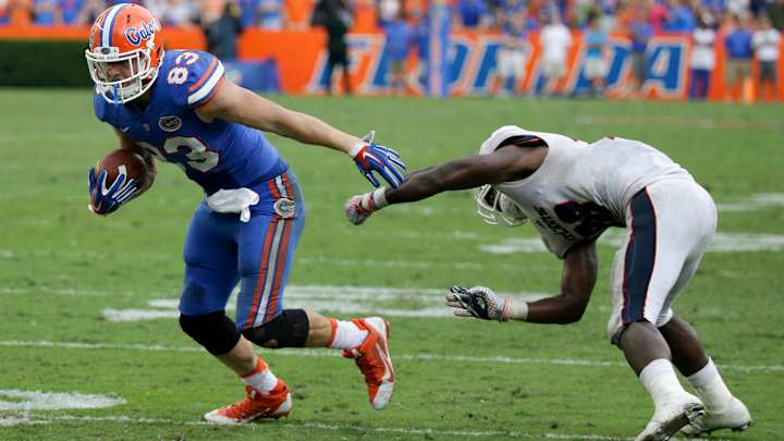 No. 8 Florida barely beats huge underdog FAU 20-14 in OT