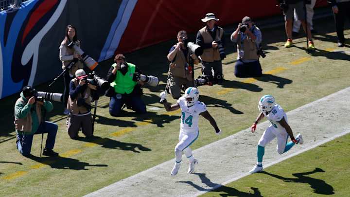 Watch: Jarvis Landry runs across the field to score 50-yard touchdown