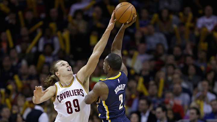 Knicks waive Lou Amundson, Lance Thomas, Alex Kirk Knicks waive Lou Amundson, Lance Thomas, Alex Kirk