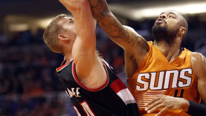 Bledsoe, Knight lead Suns to 110-92 win over Portland
