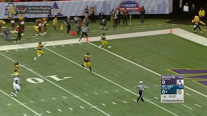 Watch: Khris Gardin of North Carolina A&T returns punt for a 74-yard TD