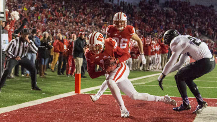 Wisconsin WR Jazz Peavy tweets complaint over non-touchdown call