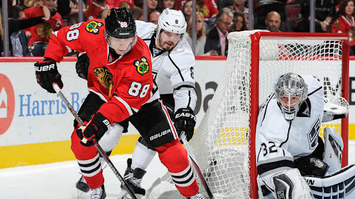 Kane, Teravainen punctuate Blackhawks' highlight-reel night